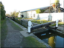 SP9114 : Lock 1, Grand Junction Canal - Aylesbury Arm - Marsworth Two Locks by Mr Biz