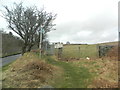 Footpath sign and kissing-gate, Graigwen Rd, Pontypridd