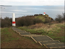 NT2084 : Beacons at Hawkcraig Point by M J Richardson