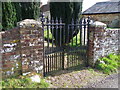 SU1410 : Gate, All Saints' Church by Maigheach-gheal