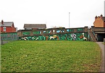 SO8555 : Mural on wall of Lansdowne Road canal bridge, Worcester by P L Chadwick