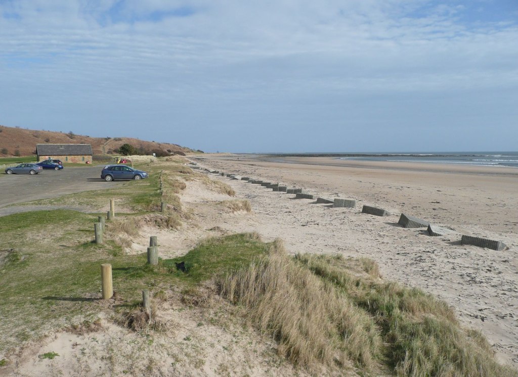 Beach car park at Alnmouth © Russel Wills :: Geograph Britain and Ireland