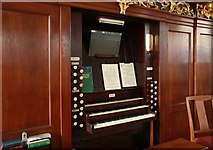 TQ3579 : St Mary with All Saints, Rotherhithe - Organ console by John Salmon