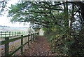 Footpath to Cooling Common