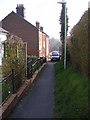TM3877 : Mill Hill footpath to Rectory Green by Geographer
