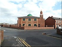 SD5817 : Dawatul Islam Masjid by Ann Cook