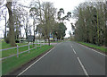 B3347 passes the entrance to Tyrrells Ford Hotel