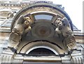 Female caryatids on the Merchants