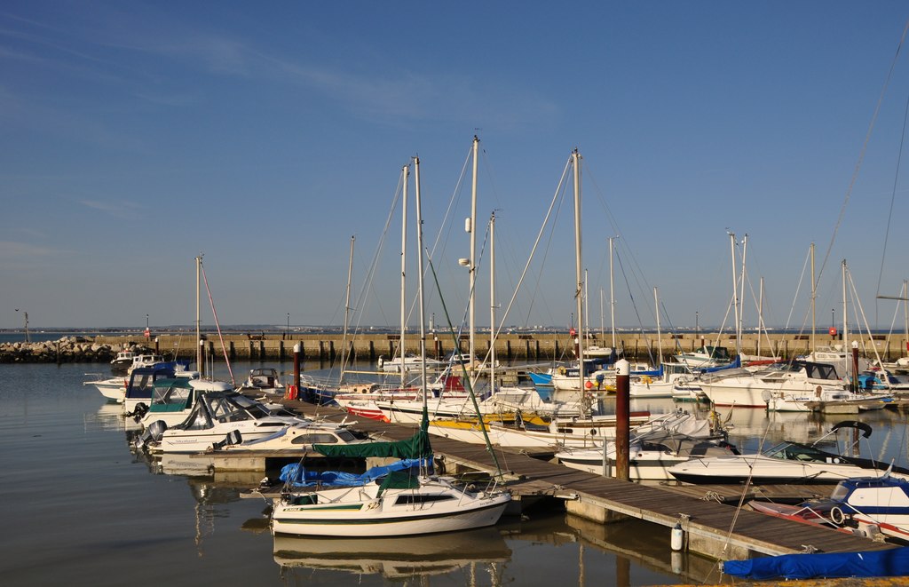 Ryde : Ryde Harbour © Lewis Clarke :: Geograph Britain and Ireland