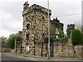 Interesting building on East Bank Road