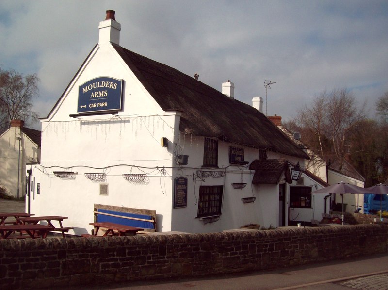 The Moulders Arms In Riddings © Jonathan Clitheroe :: Geograph Britain 