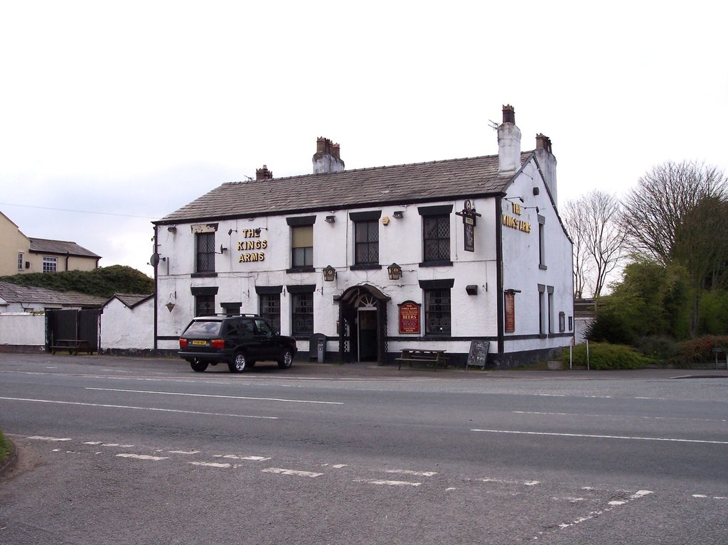 The Kings Arms pub at Haskayne © Raymond Knapman :: Geograph Britain ...