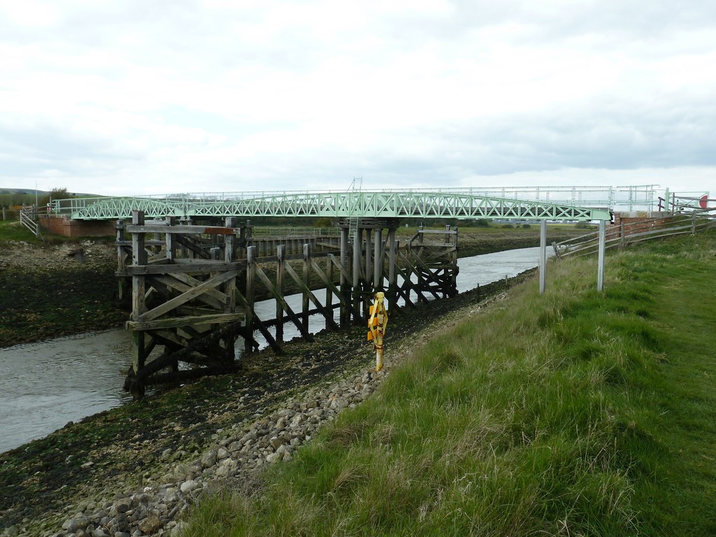 Southease swing bridge over the River... © Dave Spicer :: Geograph ...