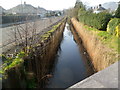 Y Cyt alongside Pensyflog, Porthmadog