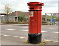 J3274 : Victorian pillar box, Belfast by Albert Bridge