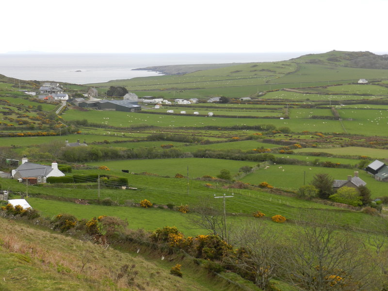 View north from Mynydd Anelog © Peter Barr :: Geograph Britain and Ireland