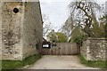 SU2598 : Manor entrance by Bill Nicholls