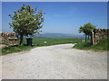 The way to Mitton House Farm