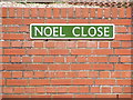 Noel Close sign