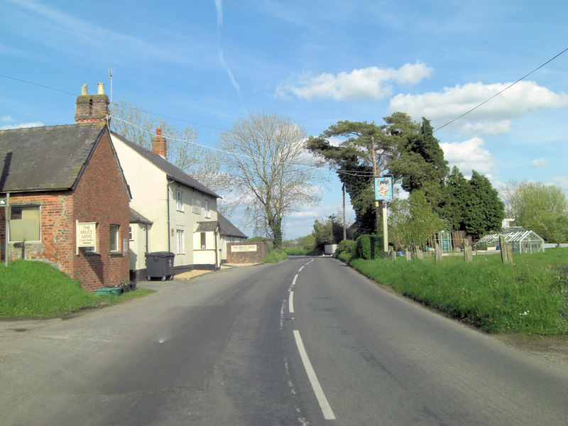 Burbage Road passes The Bruce Arms © Stuart Logan :: Geograph Britain ...