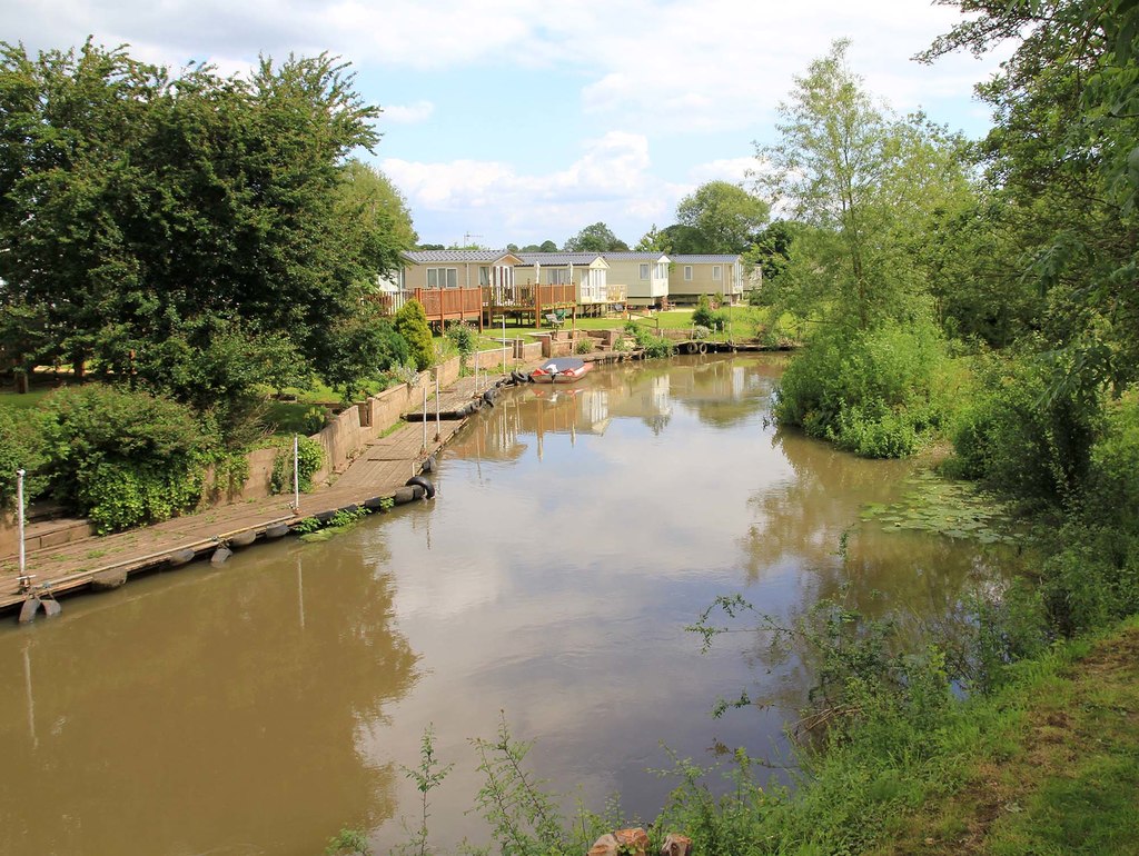 Binton Bridges Caravan Park © David P Howard :: Geograph Britain and ...