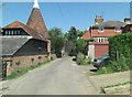 Coopers Lane passes through Hamsell Farm