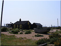 TR0917 : Dungeness Cottage by Gordon Griffiths