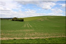 SU5882 : Fields on the hill by Steve Daniels