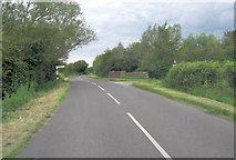 SP3300 : Buckland Road approaches Isle of Wight Bridge by Stuart Logan
