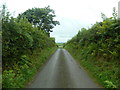 The lane from Cefn Llwyd to Penrhyn-coch