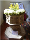 TR0149 : Font in the church of St Cosmas and St Damian, Challock by Marathon