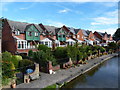 Newbuild housing beside the Shroppy canal