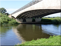 SK8056 : Winthorpe Bridge  by Alan Murray-Rust