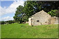 Barn beside footpath from A6108