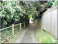 Path between The A224 and London Road