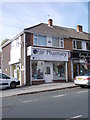 living care Pharmacy - King Lane