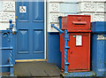 J0858 : Victorian wall box, Lurgan (1) by Albert Bridge
