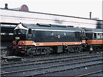 O1635 : Train at Connolly Station - (4) by The Carlisle Kid