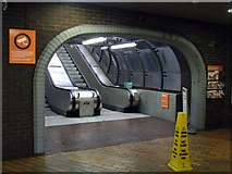 NS5766 : Kelvinbridge subway station by Thomas Nugent