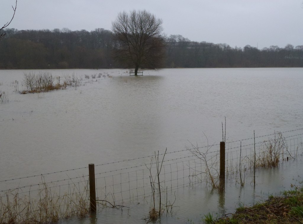 Flooded water meadow at Ferry Meadows,... © Richard Humphrey ...