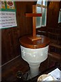 St Peter, Beech: font