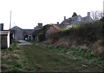 SU0896 : Manor Farm, Down Ampney Estate by Vieve Forward
