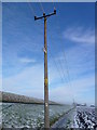 TL5189 : Power lines along Hundred Foot Bank by Richard Humphrey
