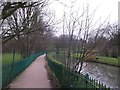 TQ3187 : Path beside New River, Finsbury Park by David Anstiss