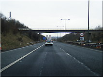 SE2629 : M621 at Rooms Lane overbridge by Colin Pyle