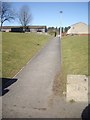 Path from A93 to Silverbank Crescent