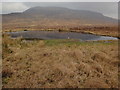 Q5806 : Tiny lochan looking north to Beenoskee by Keith Cunneen