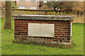 St Leonard, Sandridge - Churchyard