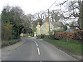 Bletchington Road passes South End Cottages