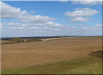SP7787 : Farmland east of Dingley by Mat Fascione
